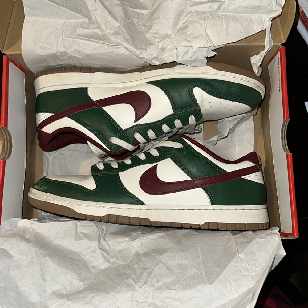 Nike dunk Low Retro size 13 M Gorge-Green/Team Red - Picture 3 of 5